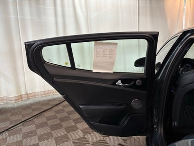 2022 Kia Stinger GT-Line