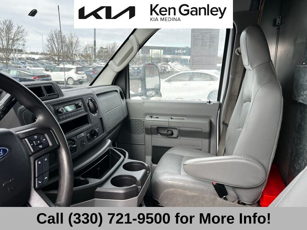 2024 Ford E-450SD Base DRW