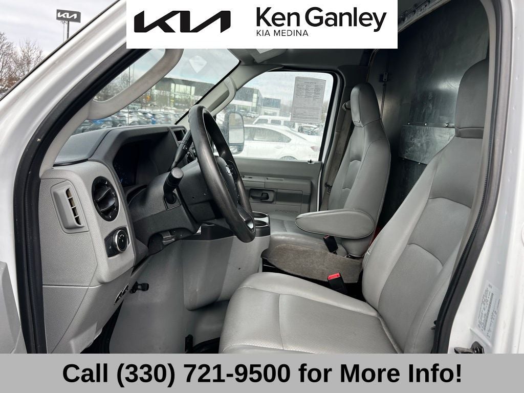 2024 Ford E-450SD Base DRW