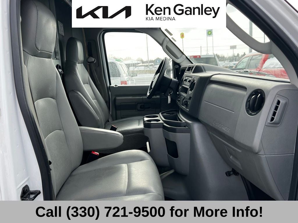 2024 Ford E-450SD Base DRW