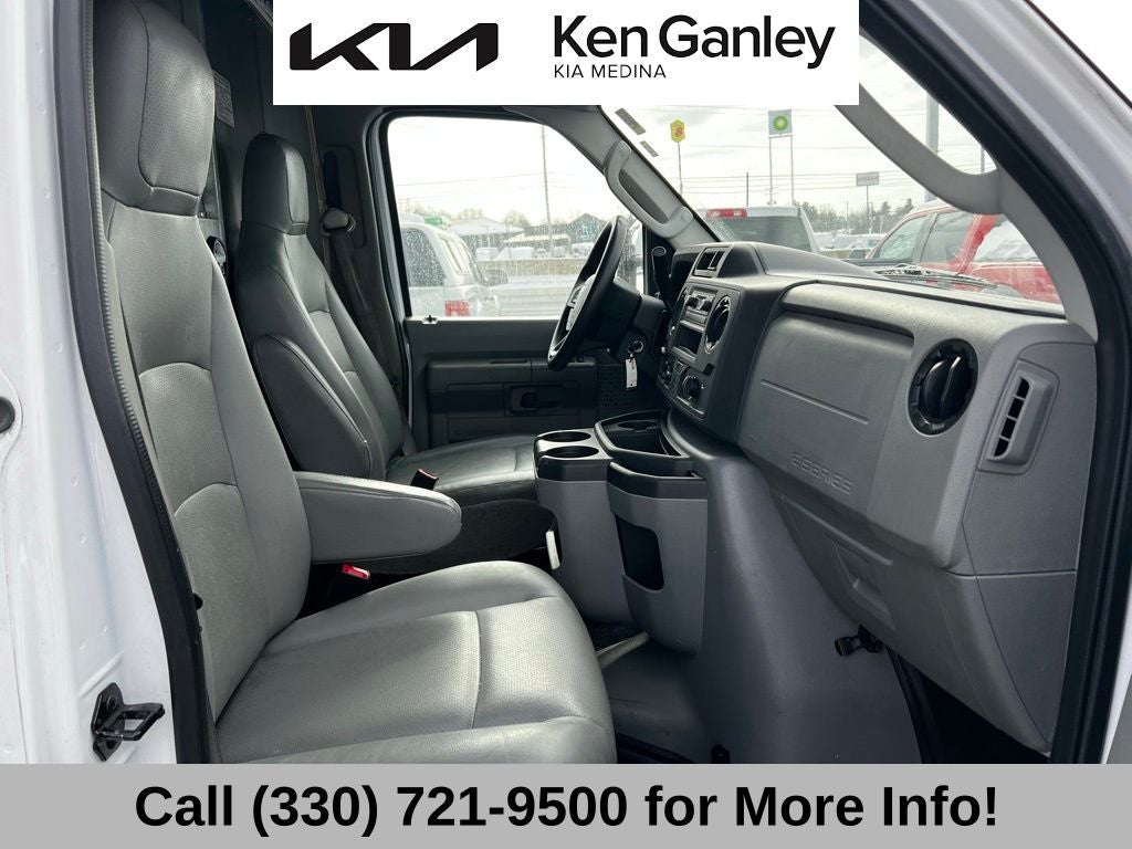 2024 Ford E-450SD Base DRW