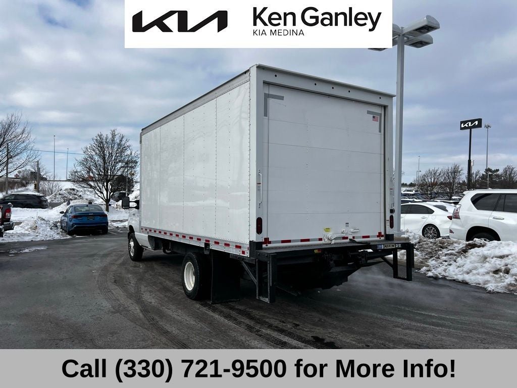2024 Ford E-450SD Base DRW