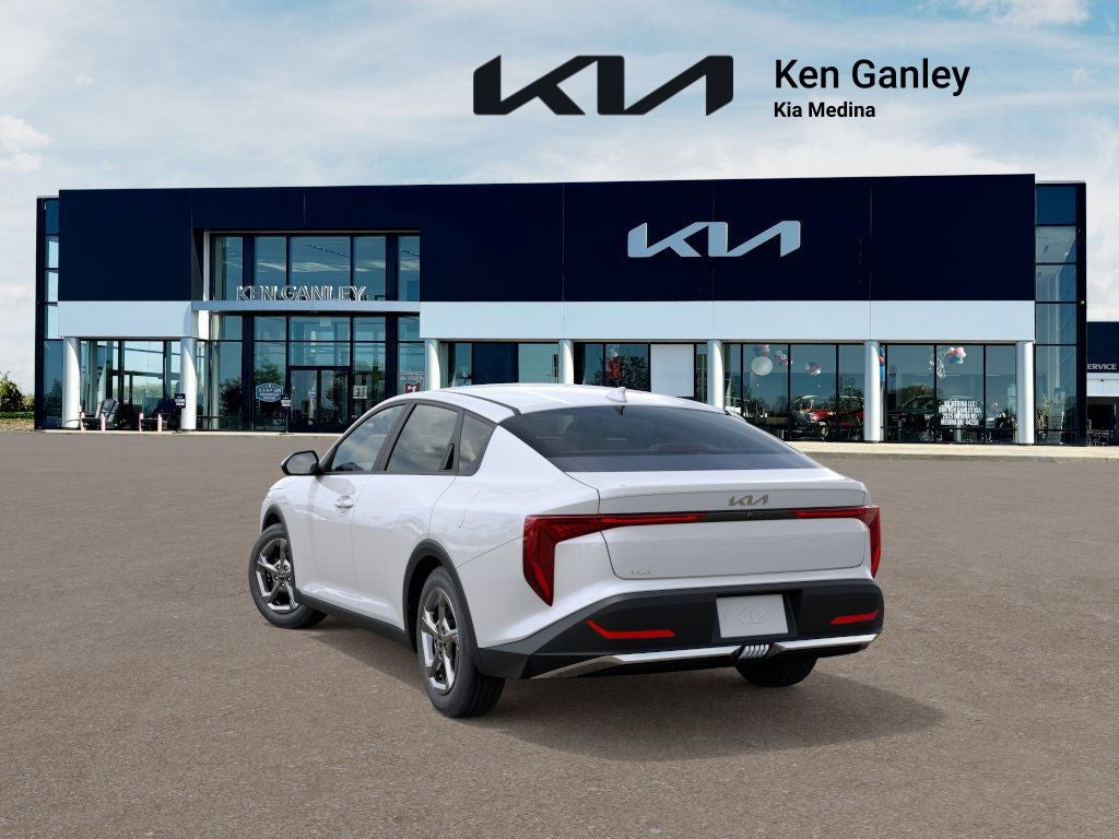 2026 Kia K4 LXS