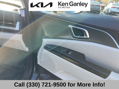 2024 Kia Carnival LX Seat Package