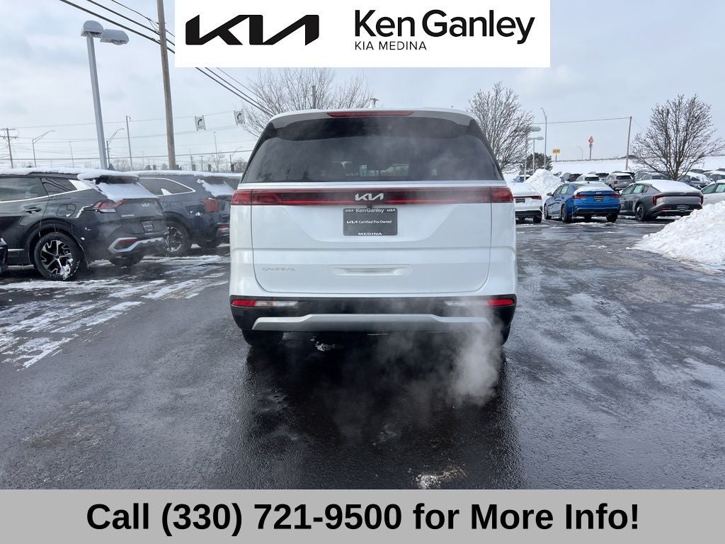 2024 Kia Carnival EX