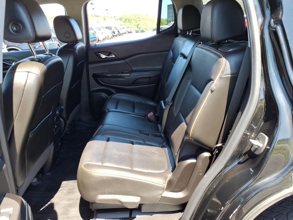 2021 GMC Acadia AT4
