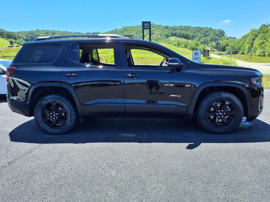2021 GMC Acadia AT4