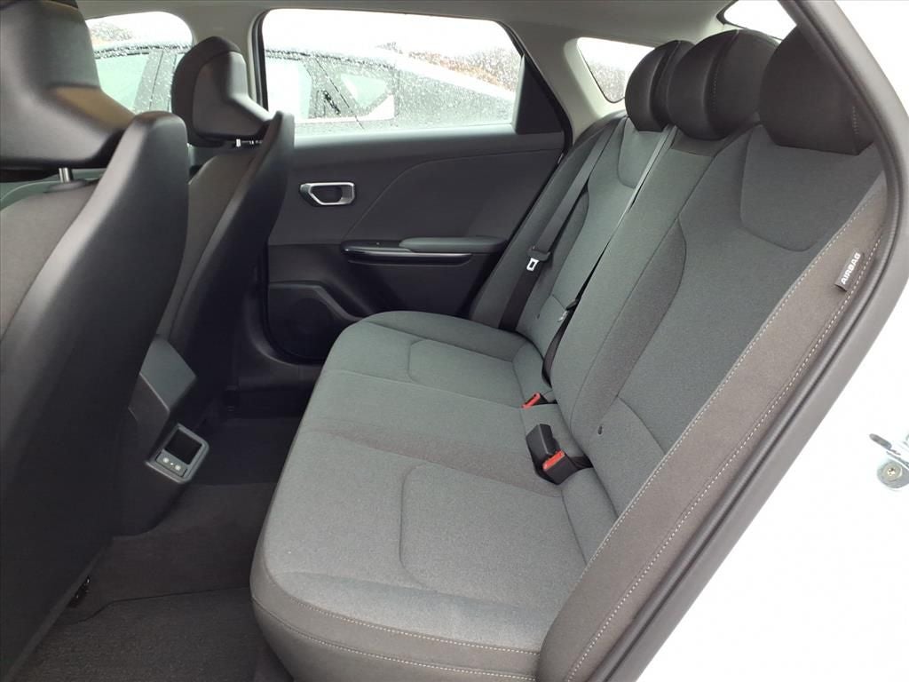2025 Kia K4 LX
