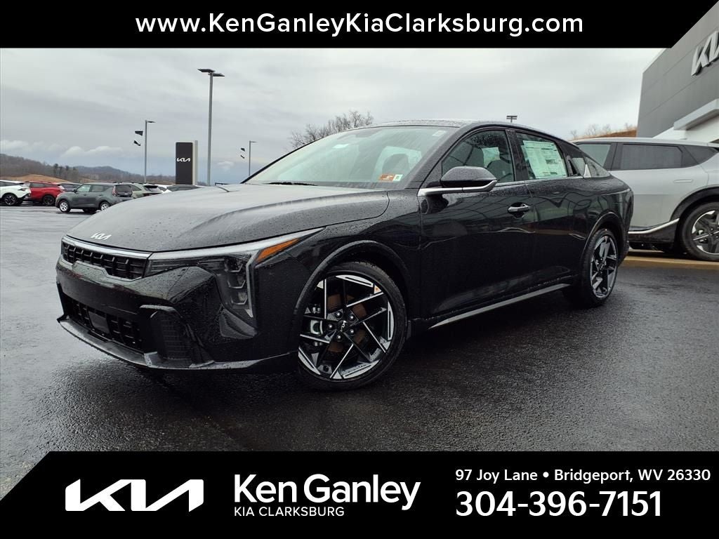 2025 Kia K4 GT-Line