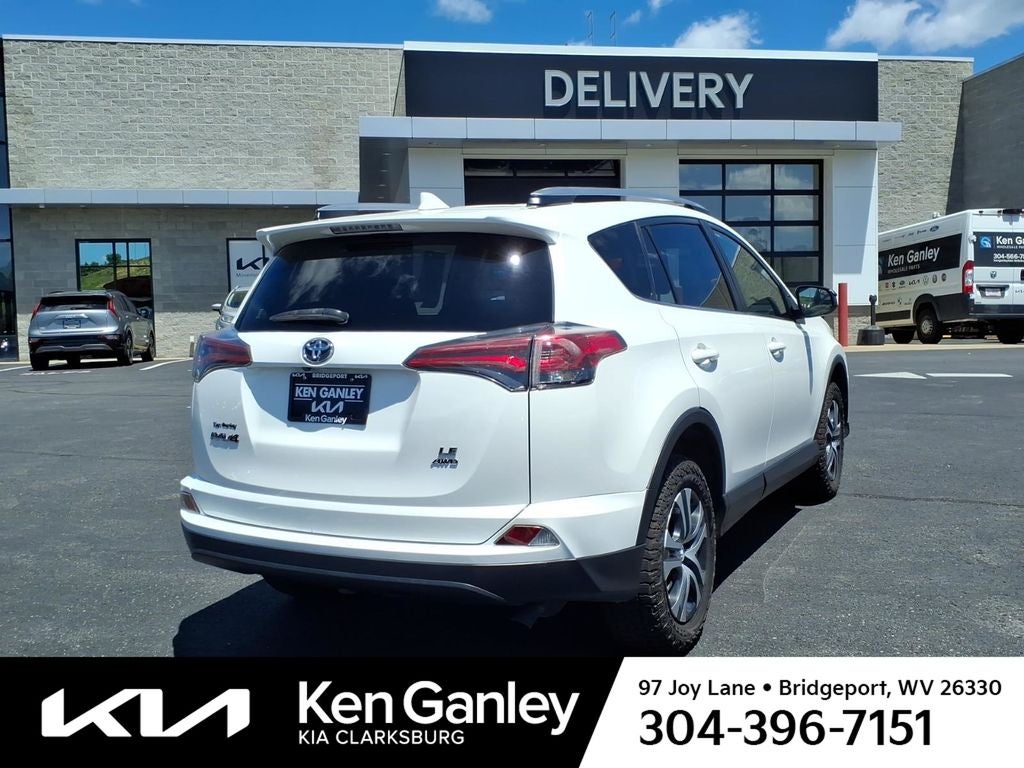 2017 Toyota RAV4 LE