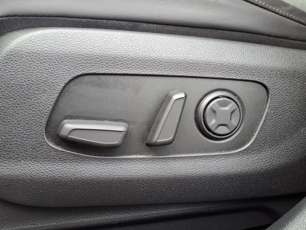 2024 Kia Carnival SX