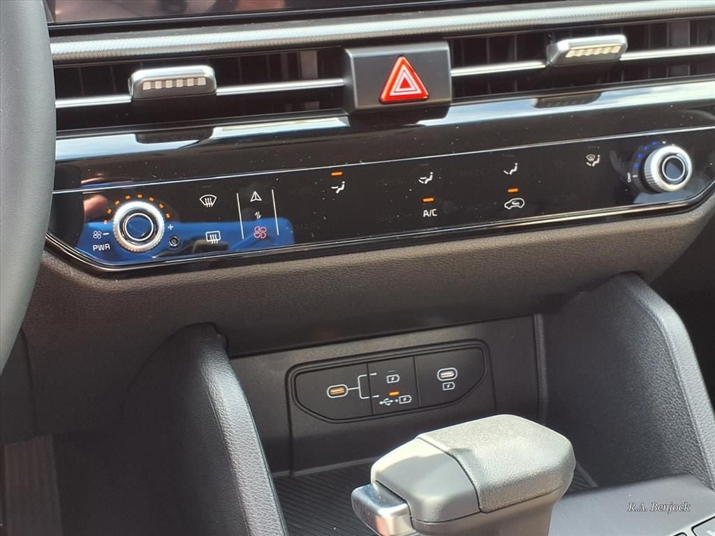 2026 Kia Sportage Hybrid S