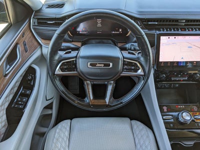 2022 Jeep Grand Cherokee Summit