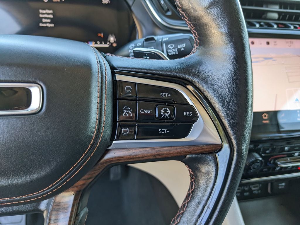 2022 Jeep Grand Cherokee Summit