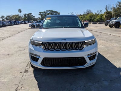 2022 Jeep Grand Cherokee Summit