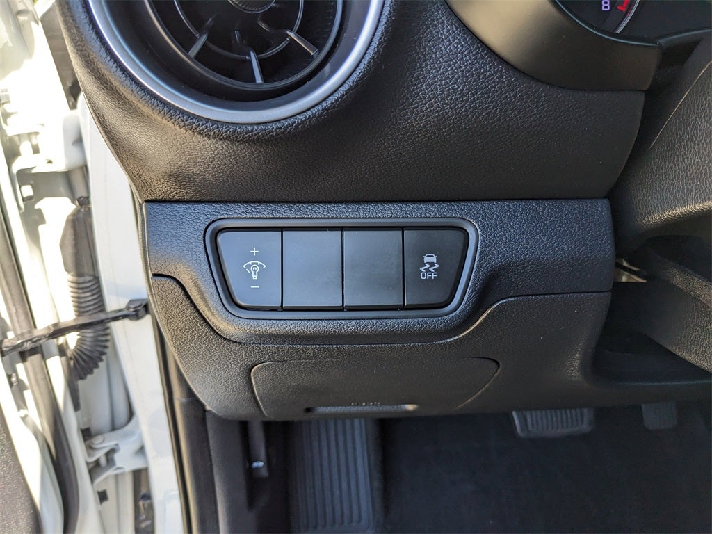 2023 Kia Forte LX