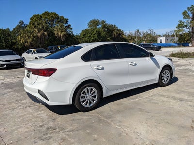 2023 Kia Forte LX