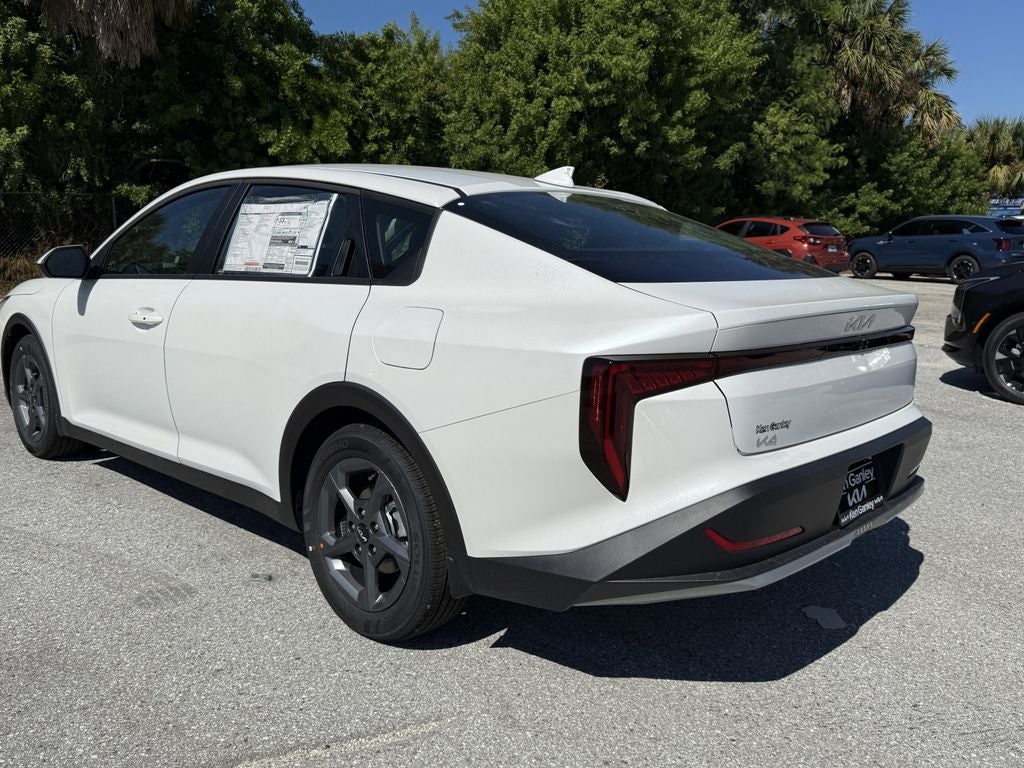 2025 Kia K4 LXS