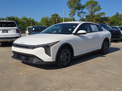 2025 Kia K4 LXS