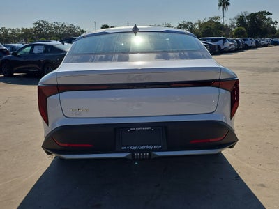 2025 Kia K4 LXS