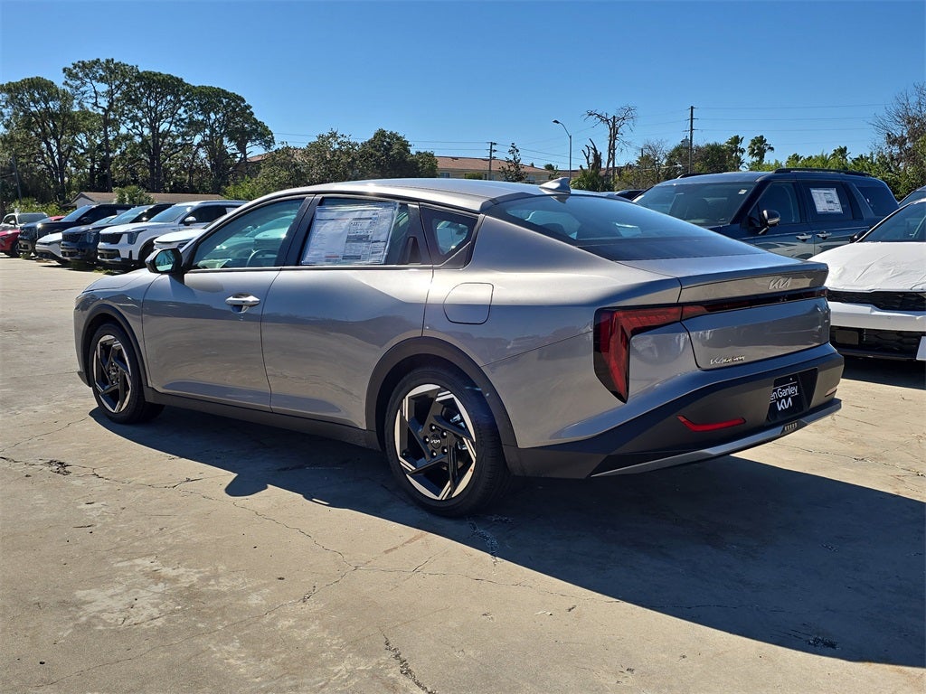2026 Kia K4 EX