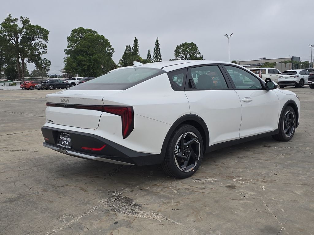2025 Kia K4 EX