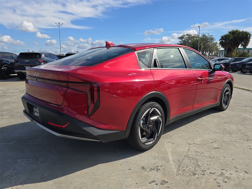 2026 Kia K4 EX