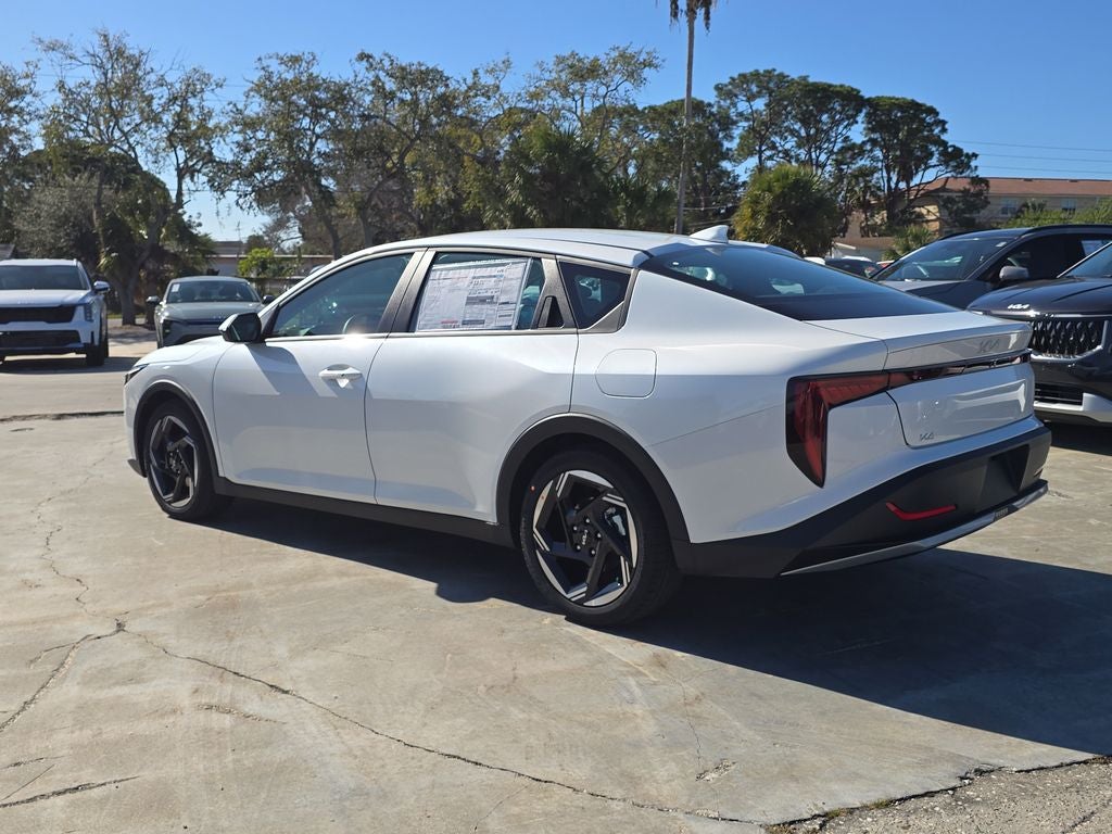 2026 Kia K4 EX