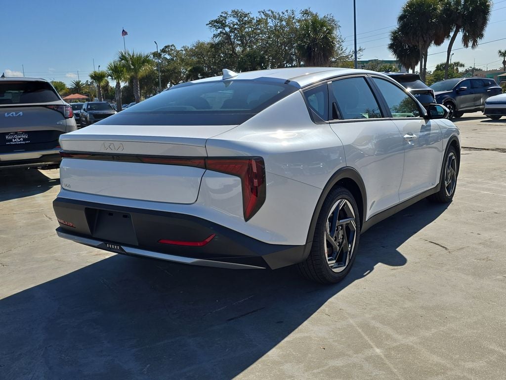 2026 Kia K4 EX
