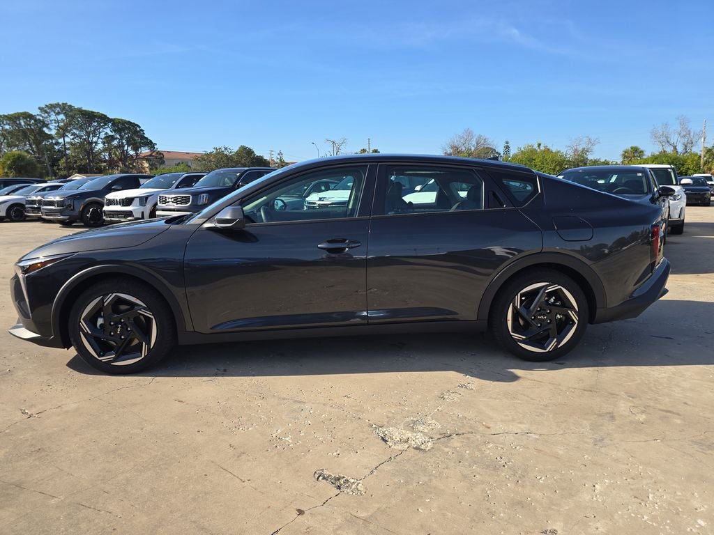 2025 Kia K4 EX