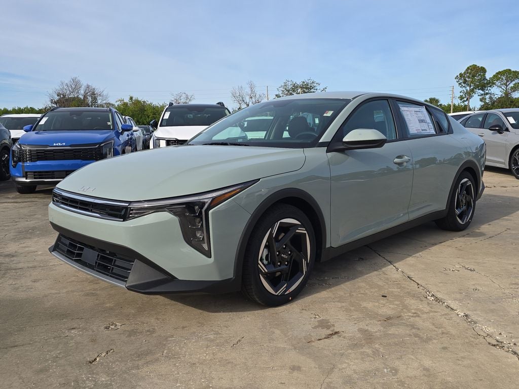 2025 Kia K4 EX