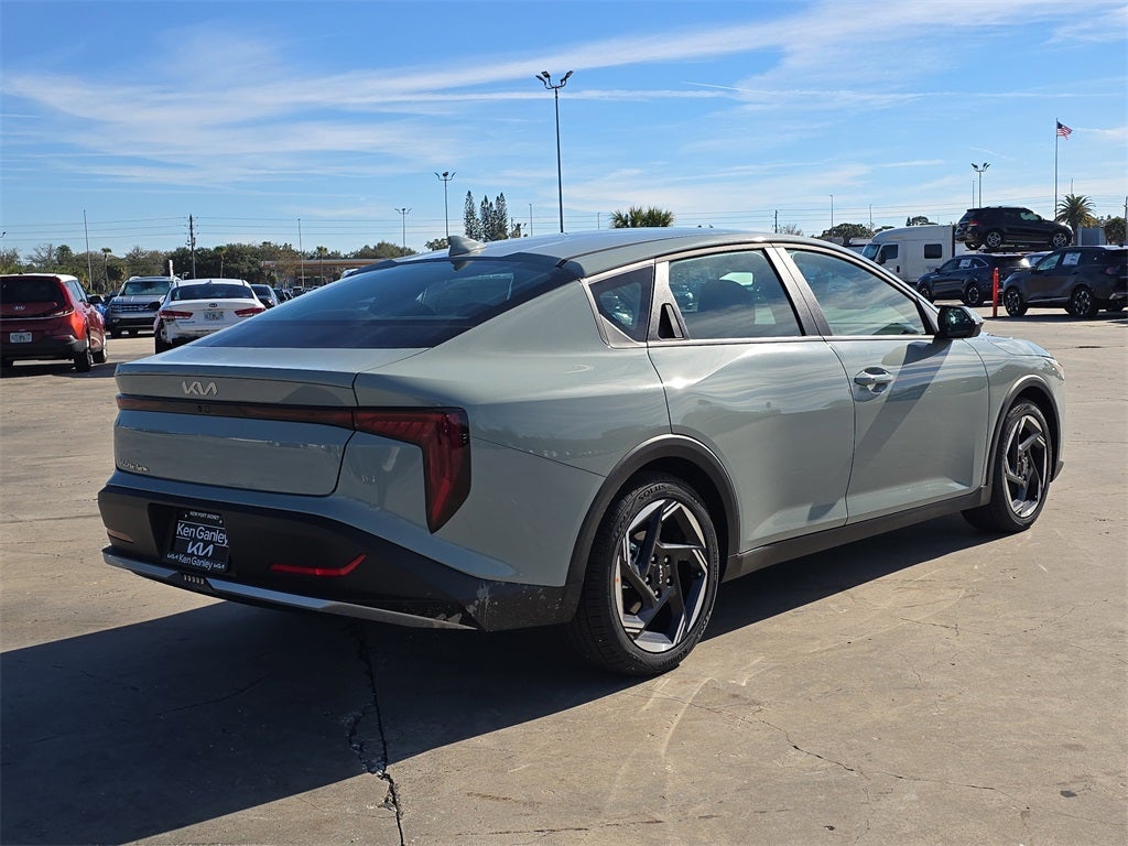2025 Kia K4 EX