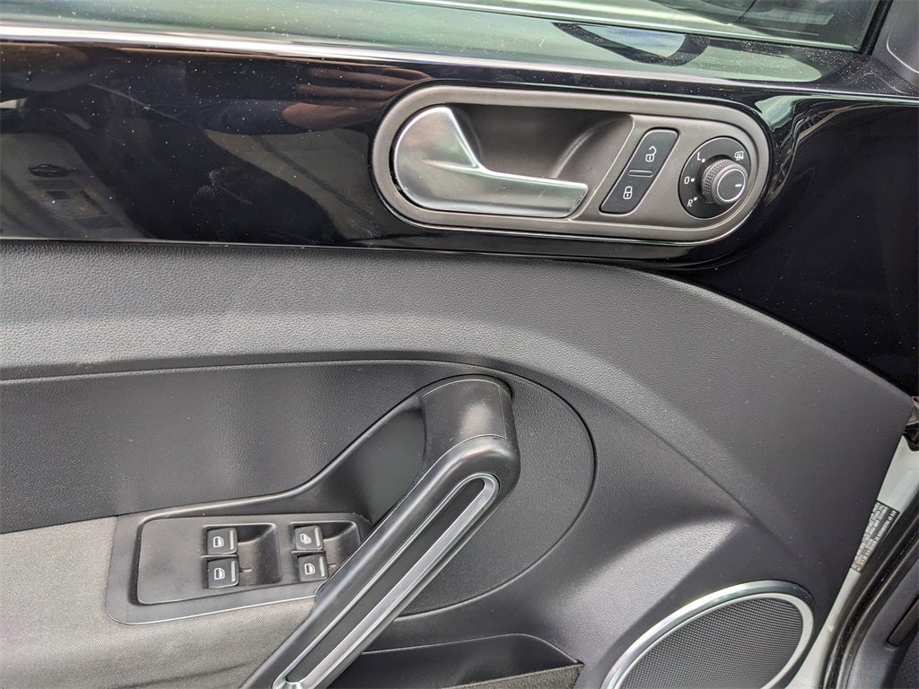 2018 Volkswagen Beetle 2.0T S