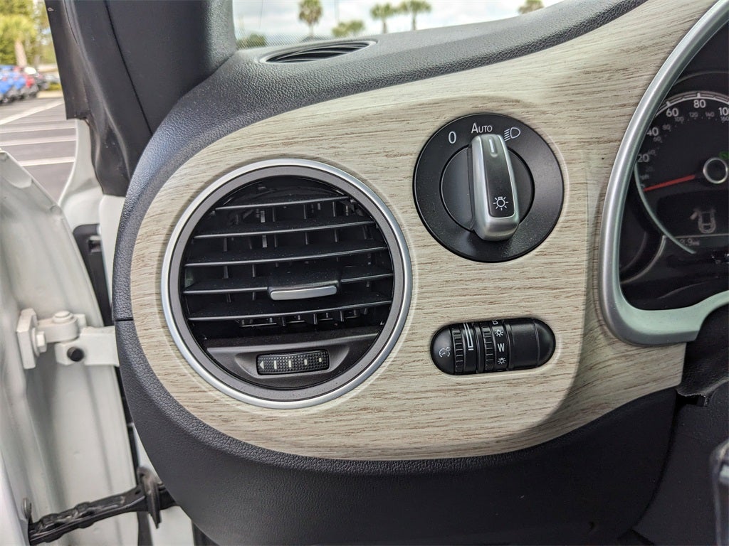 2018 Volkswagen Beetle 2.0T S