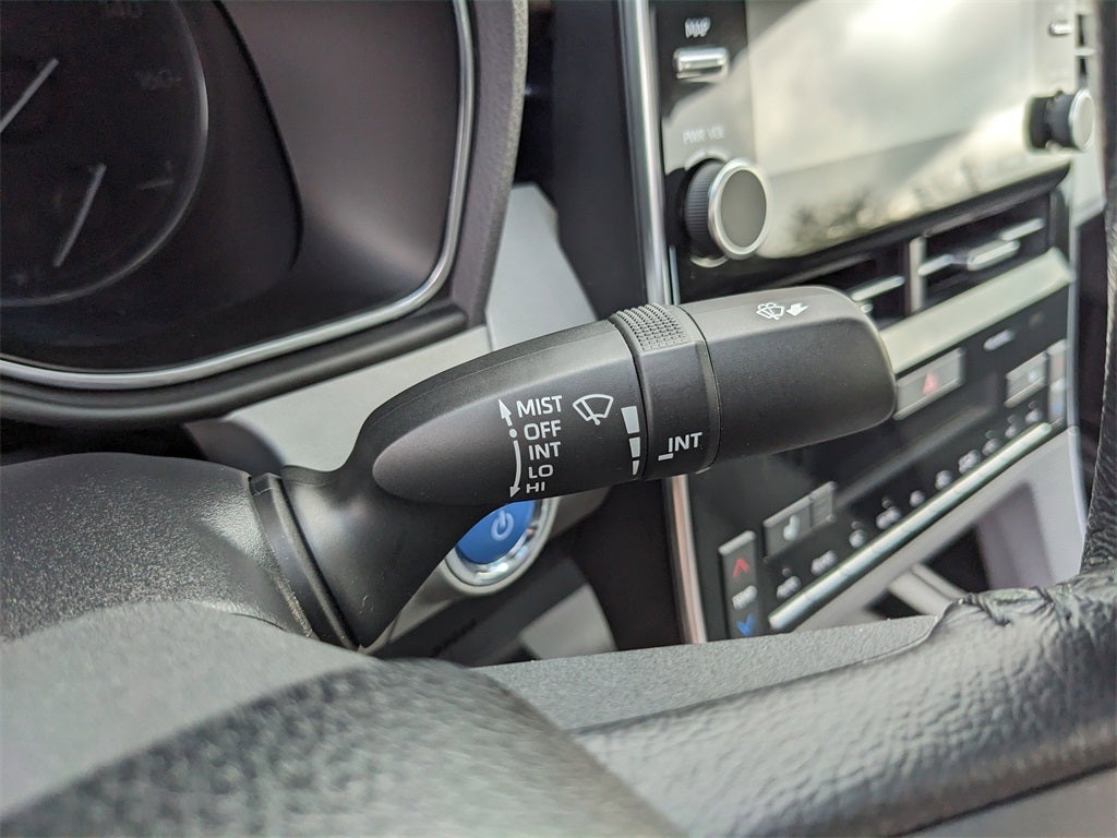 2019 Toyota Avalon Hybrid XLE Plus