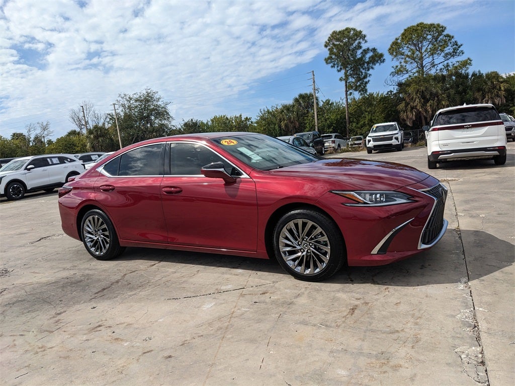 2024 Lexus ES 300h Luxury