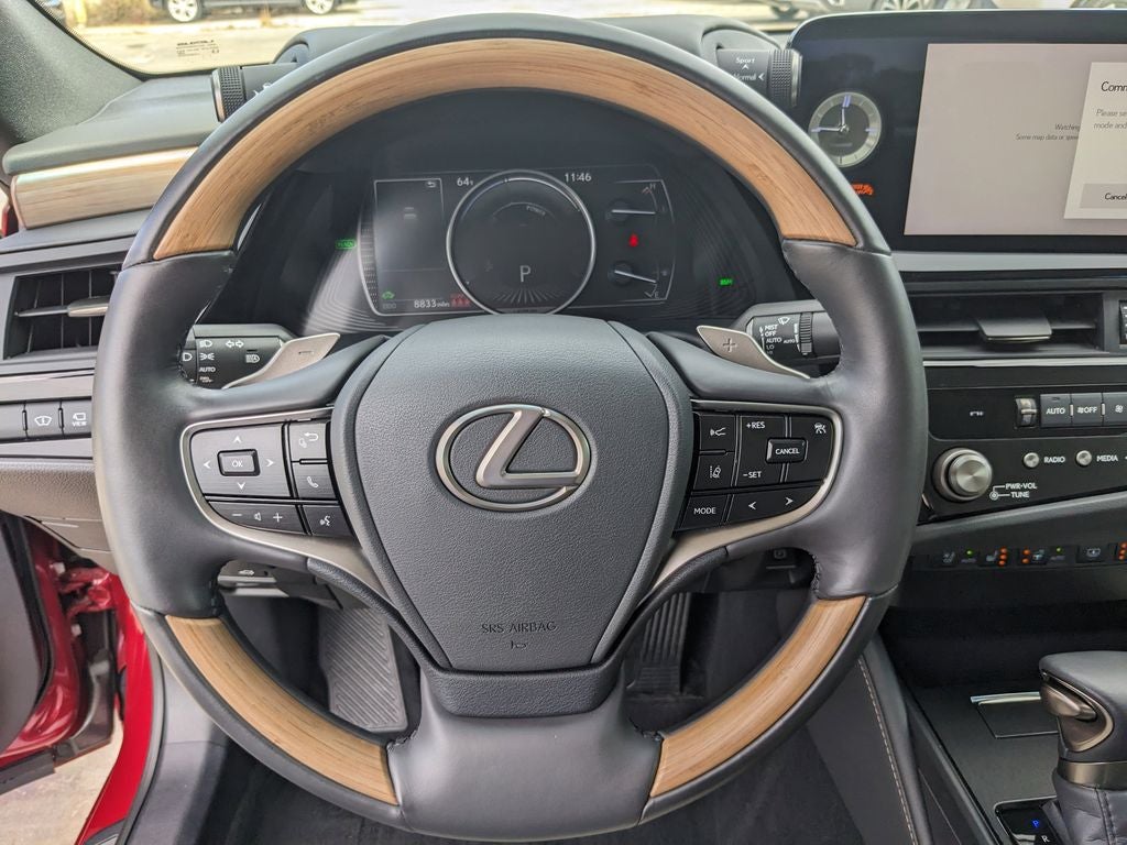 2024 Lexus ES 300h Luxury