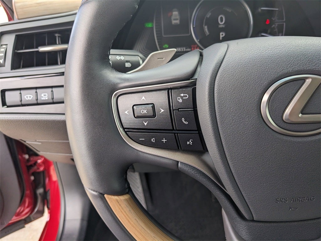 2024 Lexus ES 300h Luxury