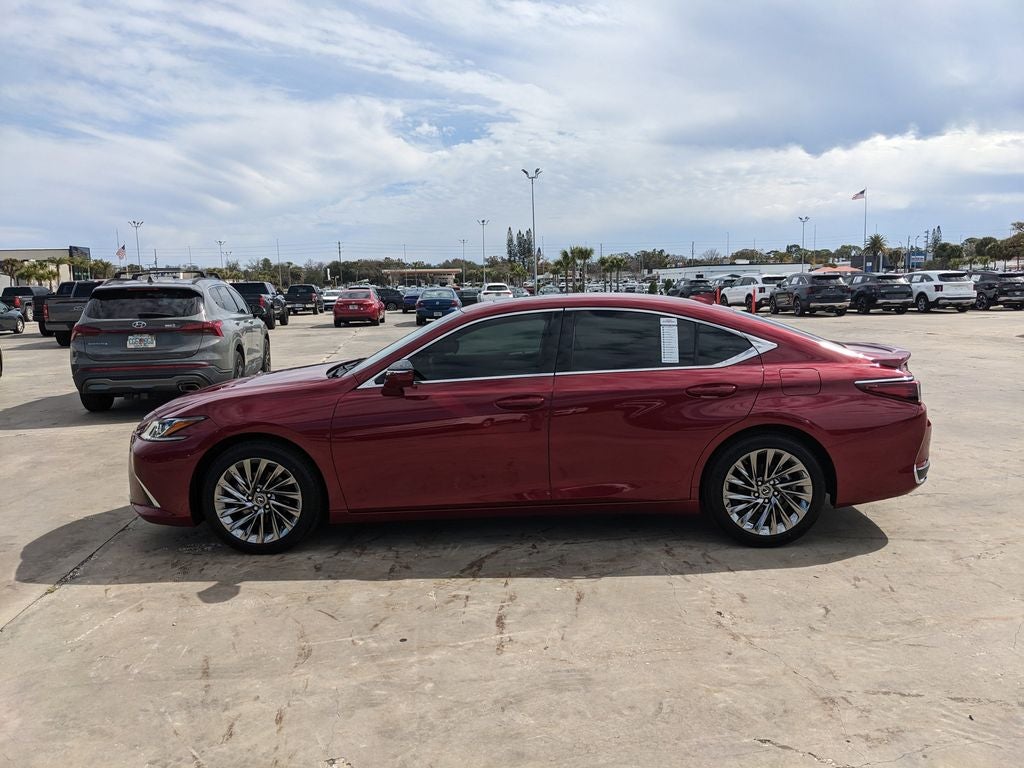 2024 Lexus ES 300h Luxury