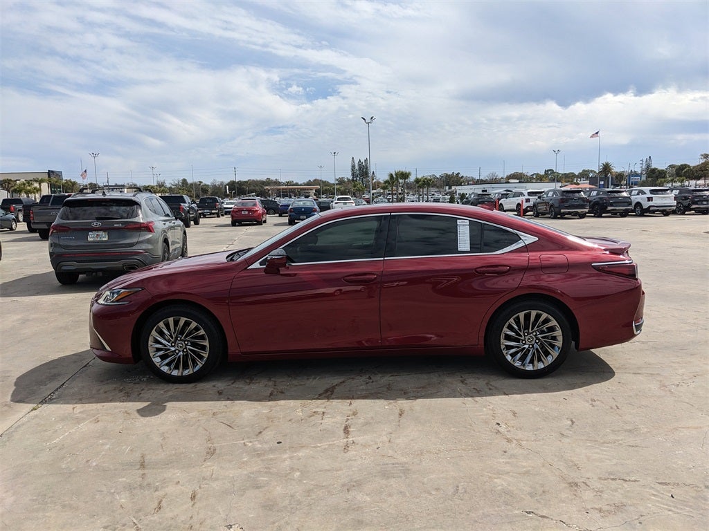 2024 Lexus ES 300h Luxury