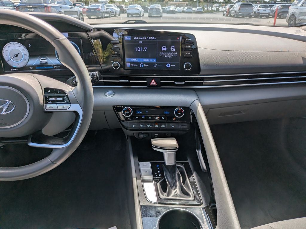 2022 Hyundai Elantra SEL