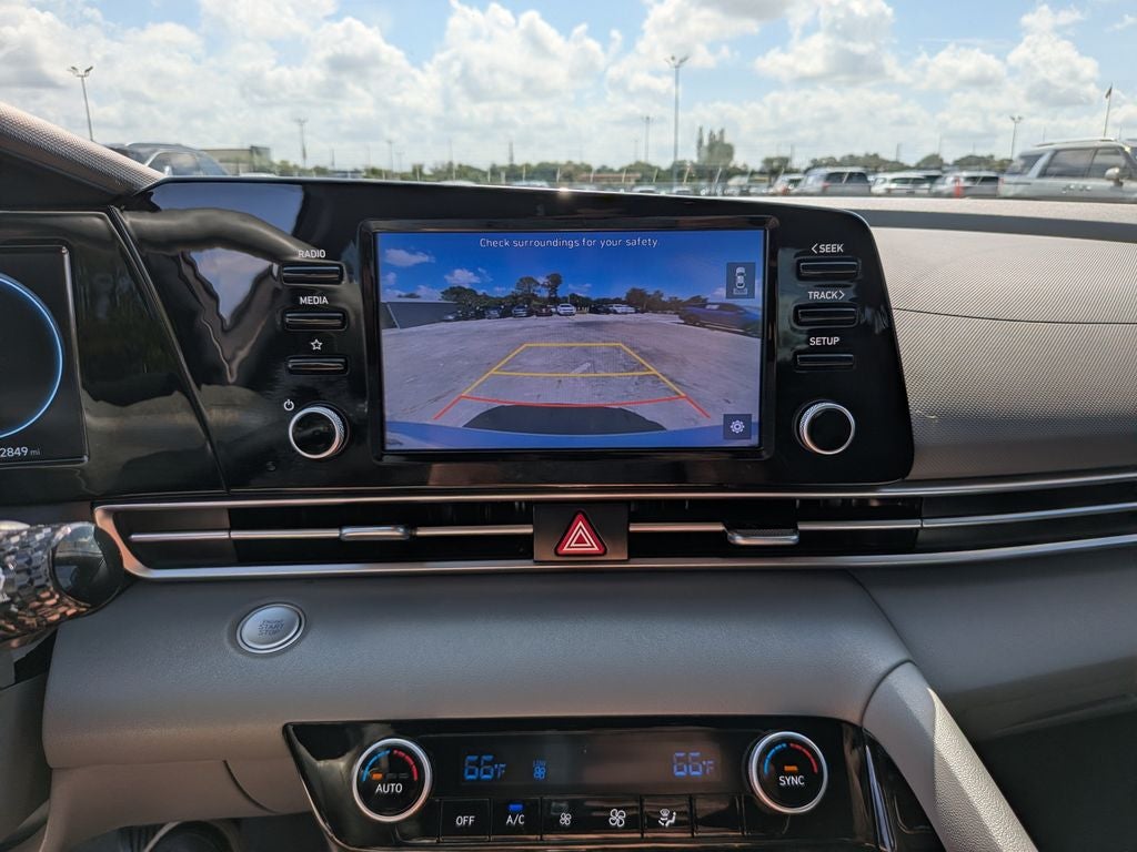 2022 Hyundai Elantra SEL