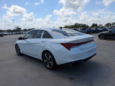 2022 Hyundai Elantra SEL