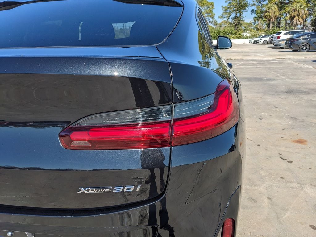 2025 BMW X4 xDrive30i