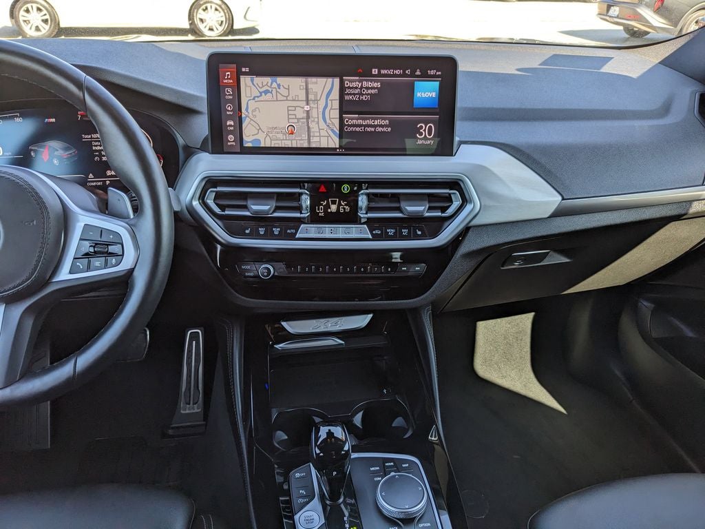 2025 BMW X4 xDrive30i