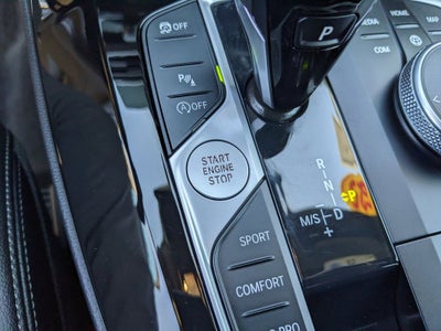 2025 BMW X4 xDrive30i