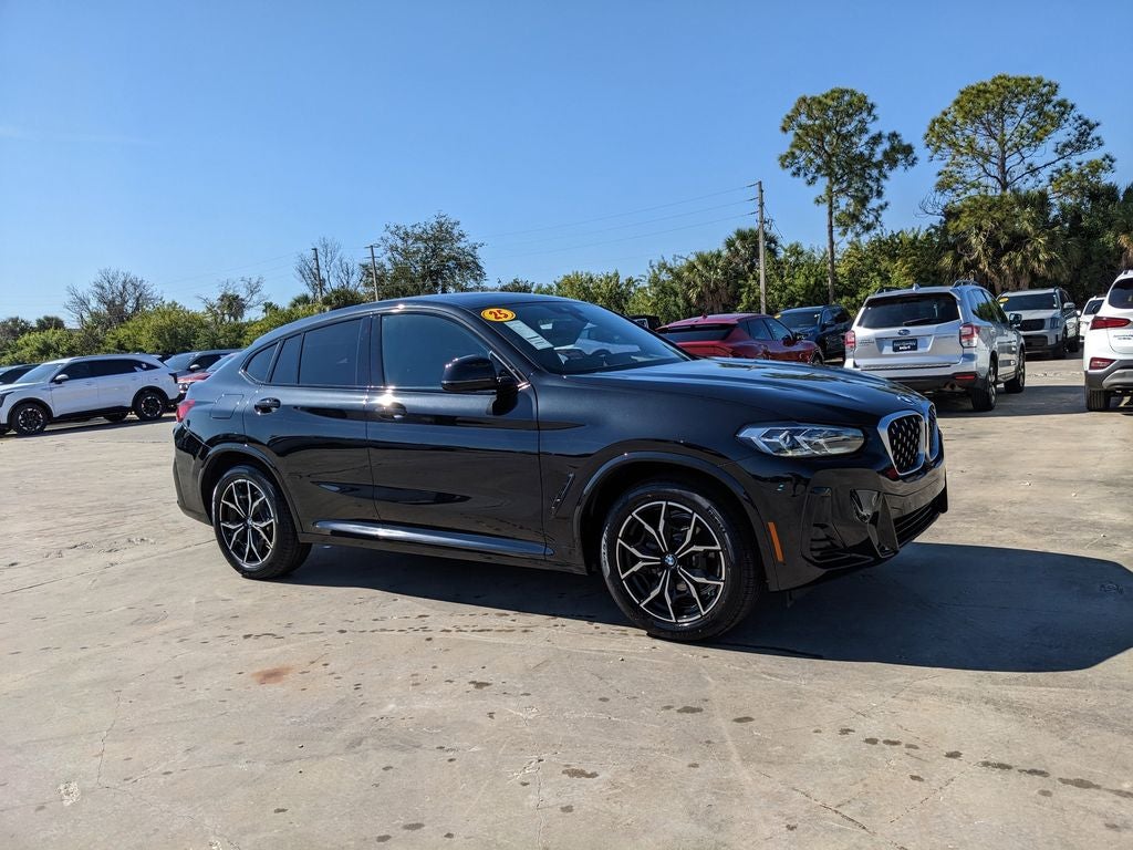 2025 BMW X4 xDrive30i