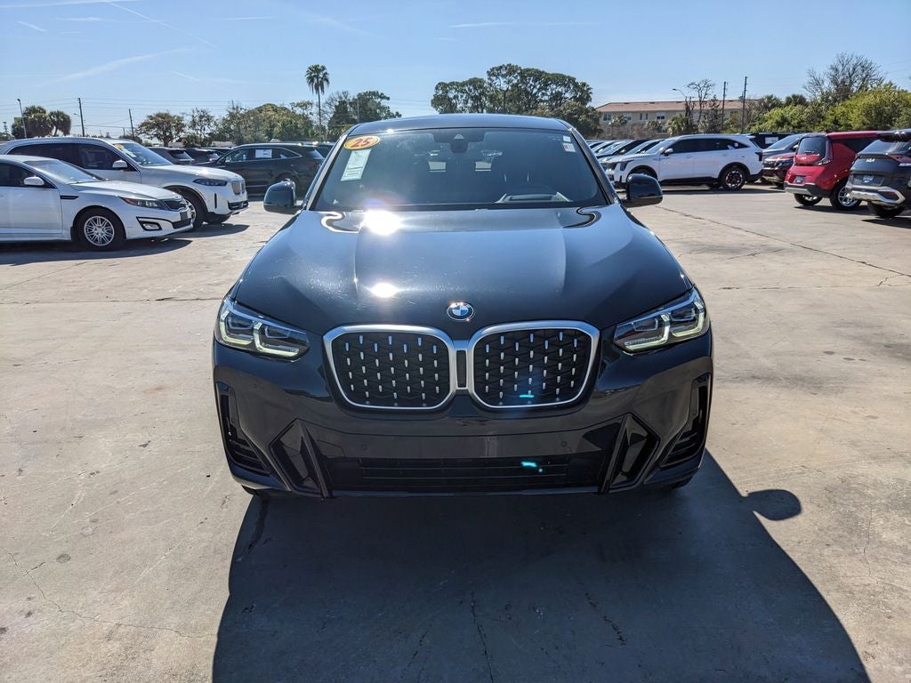 2025 BMW X4 xDrive30i