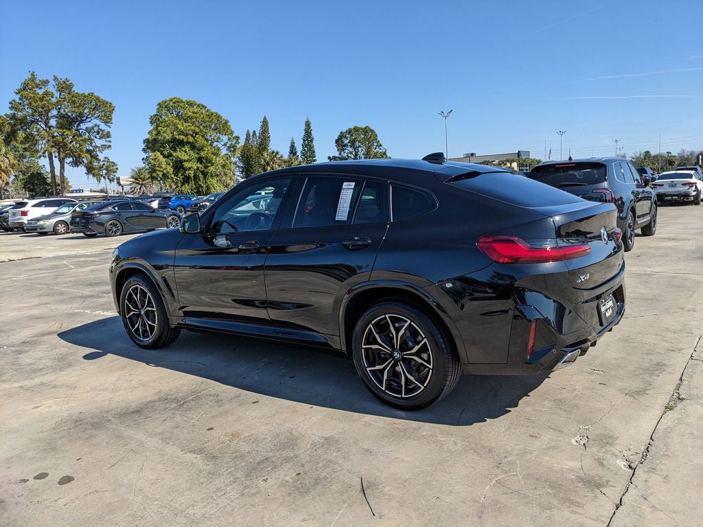 2025 BMW X4 xDrive30i