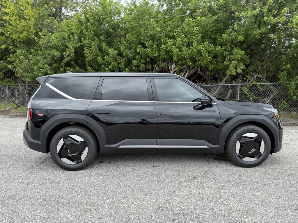 2026 Kia EV9 Light
